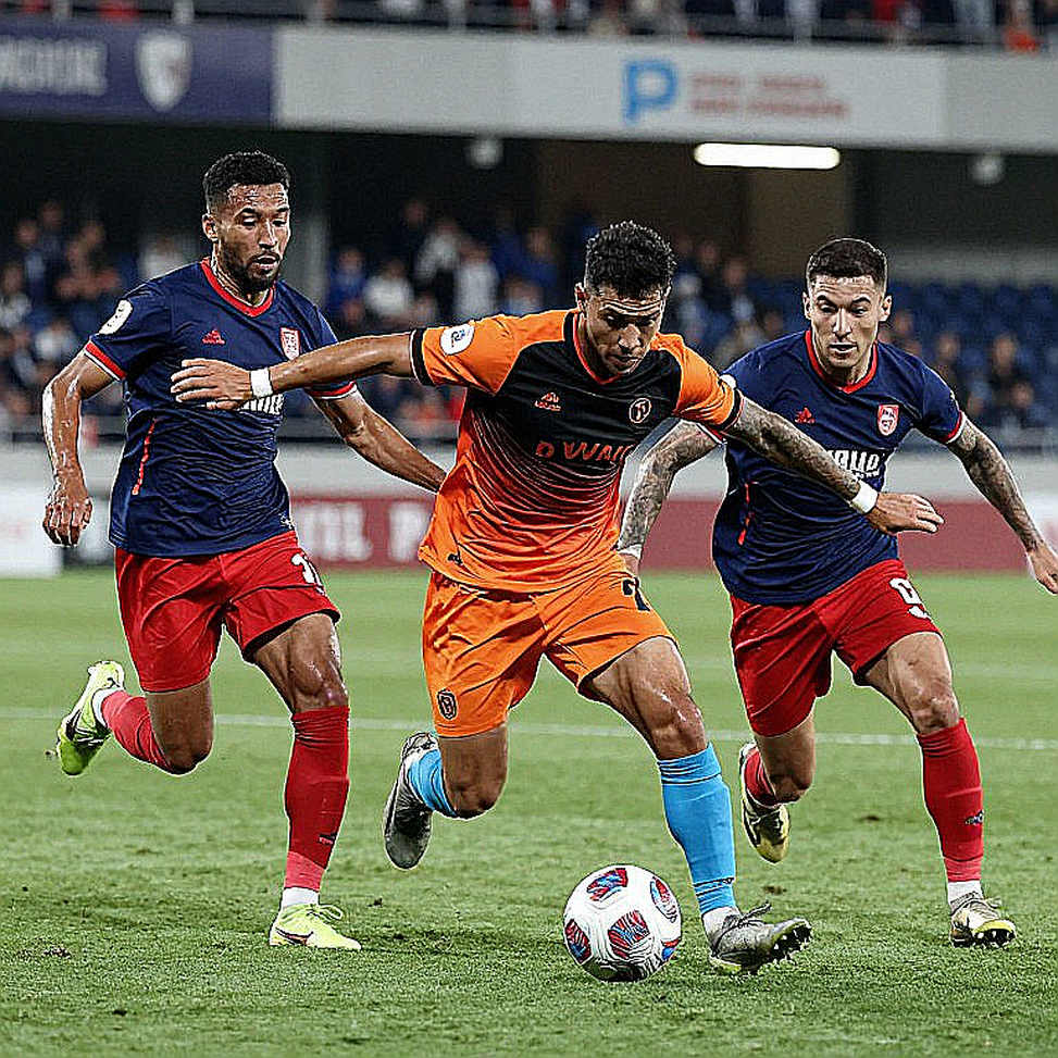 Việt Nam trước giờ bóng lăn tại FIFA ASEAN Cup: Băng đội trưởng, hồ sơ y tế và khoảng trống nơi hàng thủ