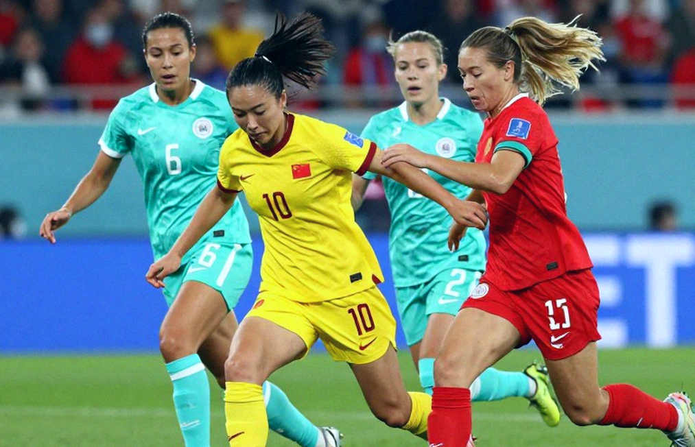 Việt Nam trước giờ bóng lăn tại FIFA ASEAN Cup: Băng đội trưởng, hồ sơ y tế và khoảng trống nơi hàng thủ Việt Nam trước giờ bóng lăn tại FIFA ASEAN Cup: Băng đội trưởng, hồ sơ y tế và khoảng trống nơi hàng thủ