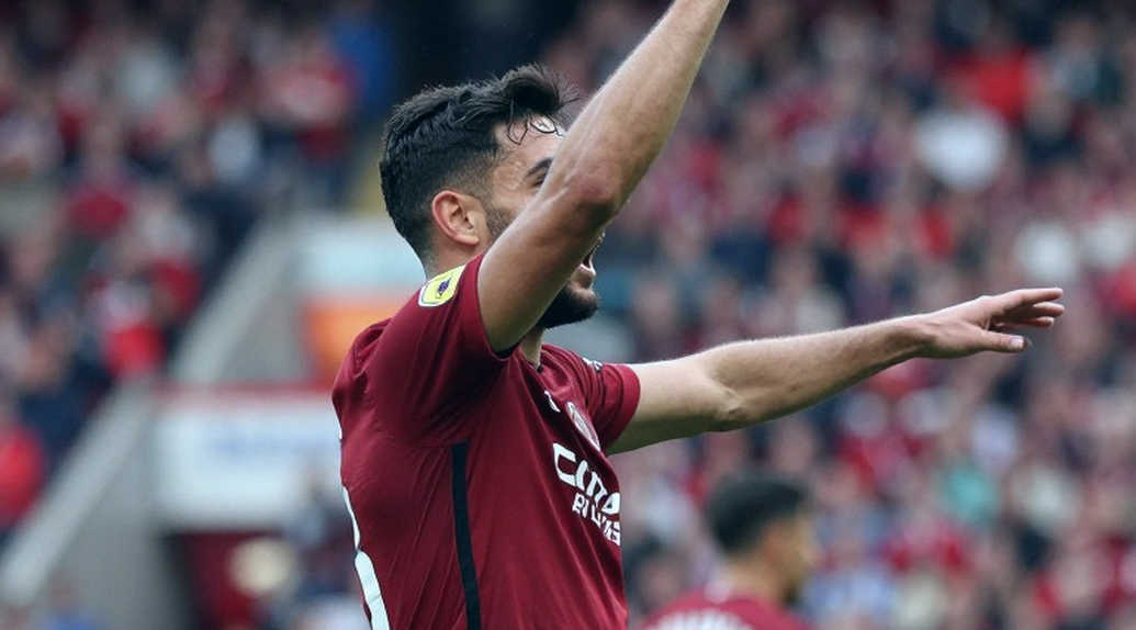When the Stands Fall Silent: Lessons from an Empty Dressing Room When the Stands Fall Silent: Lessons from an Empty Dressing Room