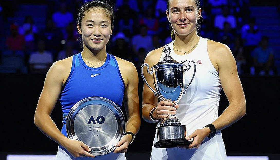 Barty, Kuznetsova và lá phiếu lớp 2027: khi ngôi nhà danh vọng phải cân lại thước đo một sự nghiệp