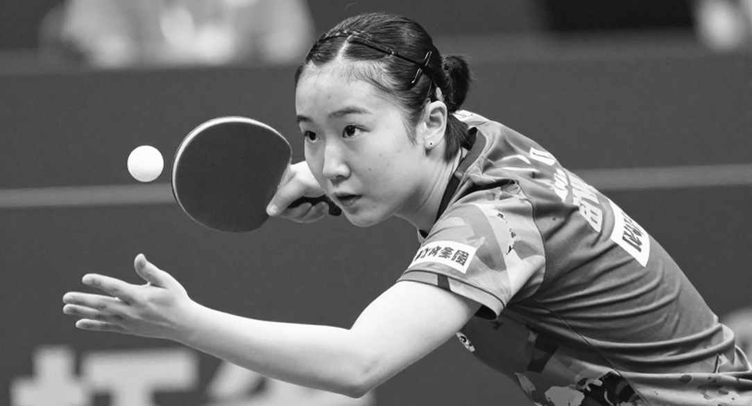Phân tích rỗng: khi thể thao được mô tả bằng những trang giấy trắng