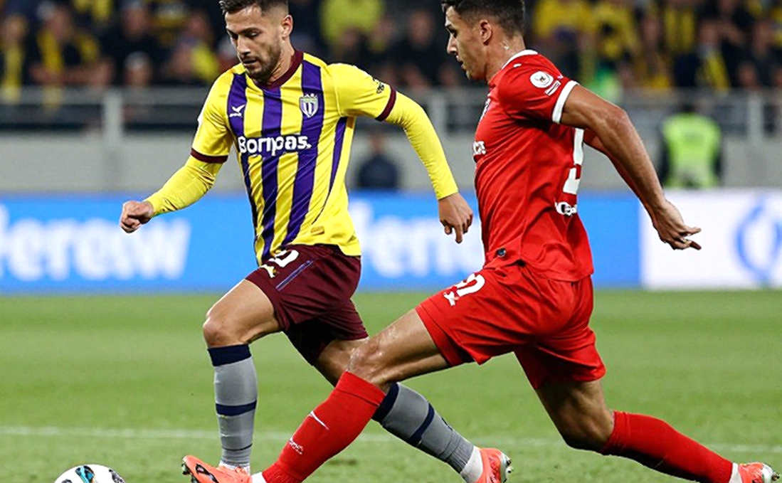 Thailand Lose Their 1.90m Centre-Back Before Facing Vietnam: A Crack Named Defence