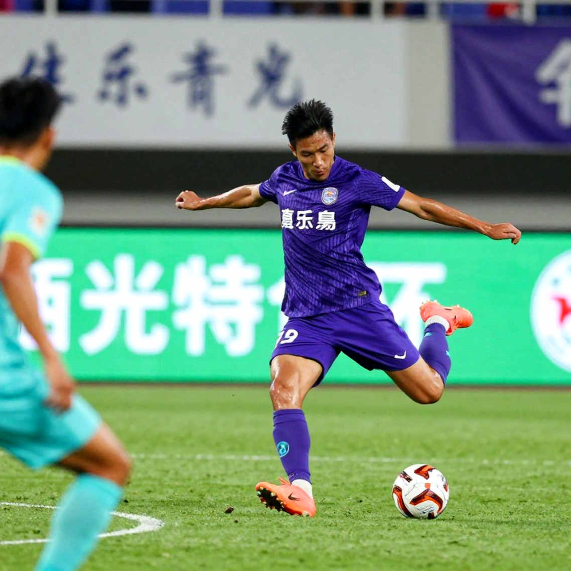 Thailand Lose Their 1.90m Centre-Back Before Facing Vietnam: A Crack Named Defence