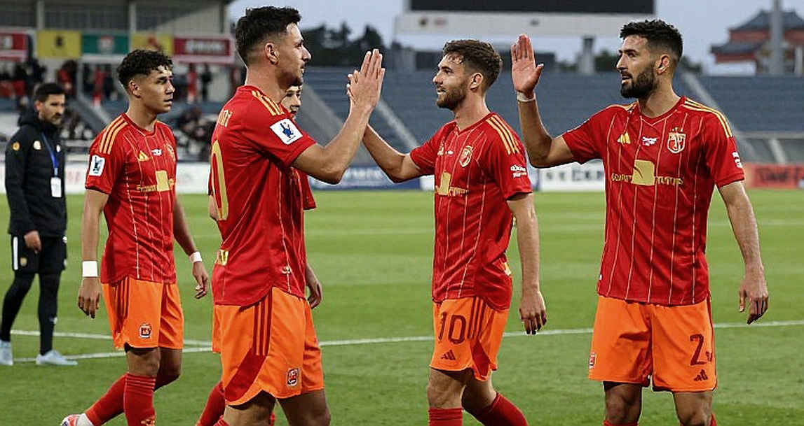 Việt Nam thua Uzbekistan 0-2 nhưng giành vé tứ kết ASIAD: Tấm vé mong manh và ranh giới của lối chơi bị động Việt Nam thua Uzbekistan 0-2 nhưng giành vé tứ kết ASIAD: Tấm vé mong manh và ranh giới của lối chơi bị động