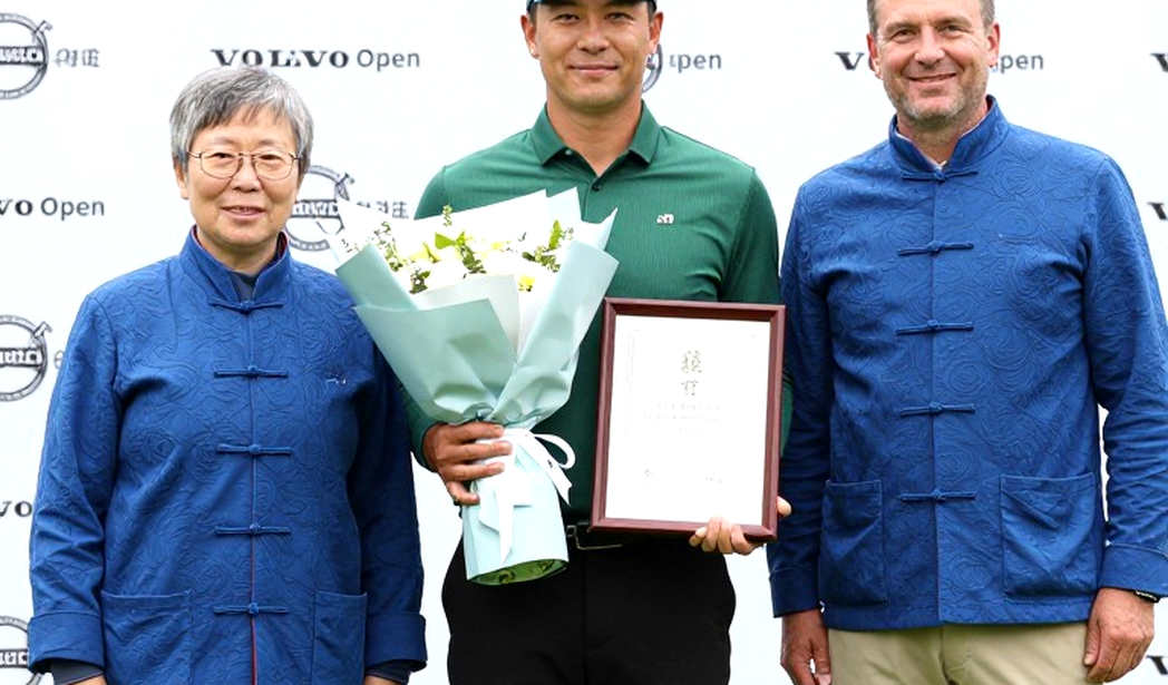 The Cry Behind the 18th Green: What Golf's Leaderboards Never Tell You